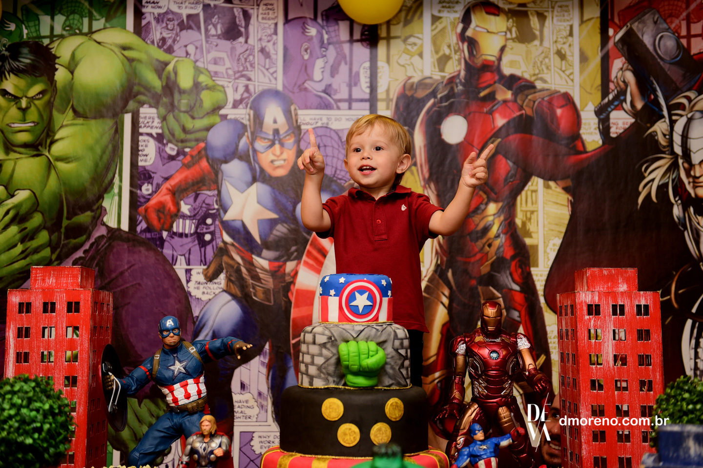 Uma incrível aventura de Benício com os Vingadores Uma incrível aventura de Benício com os Vingadores