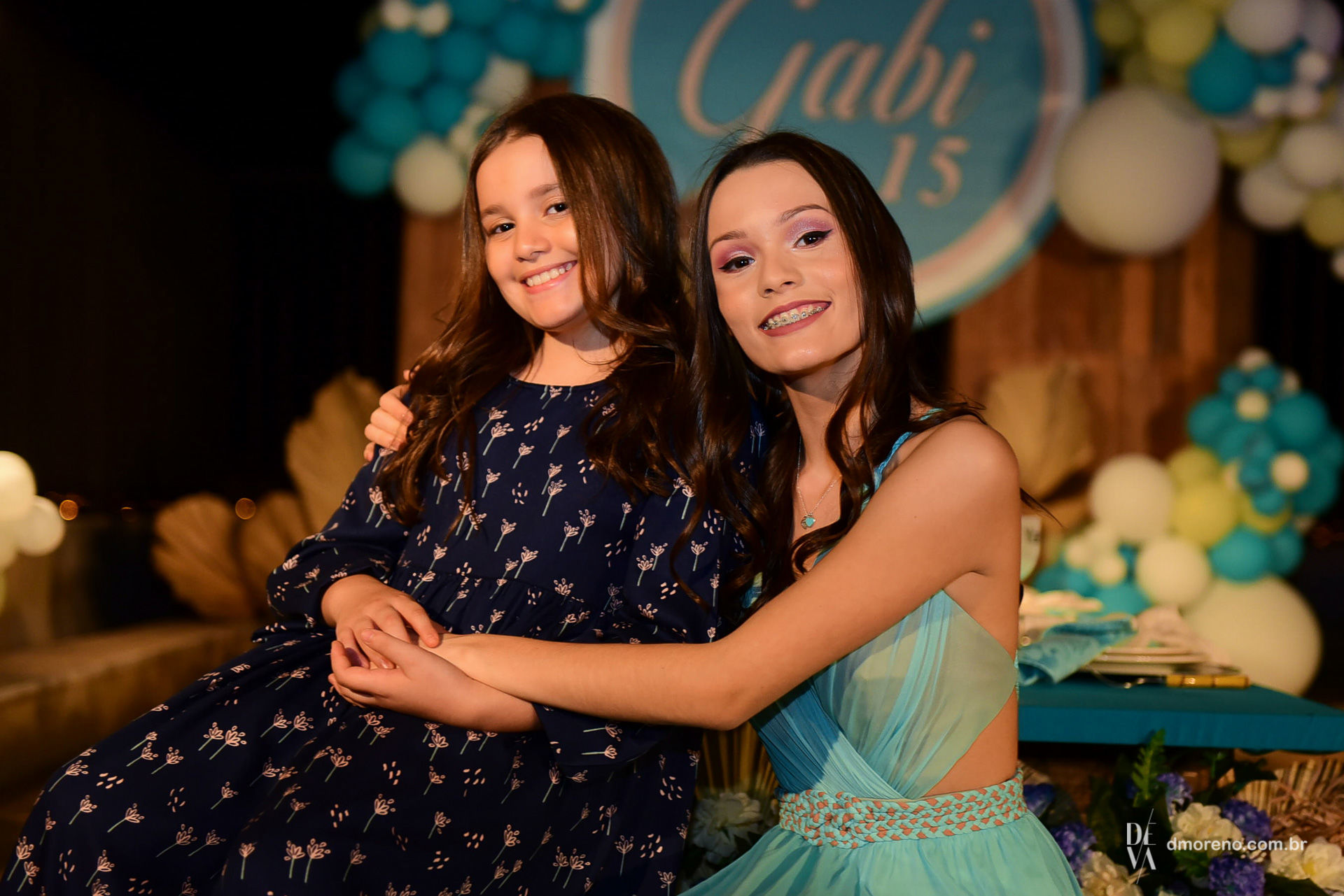 Foto Uma festa de Debutante nas alturas com direito a por-do-sol incrível Foto Uma festa de Debutante nas alturas com direito a por-do-sol incrível - Imagem 25