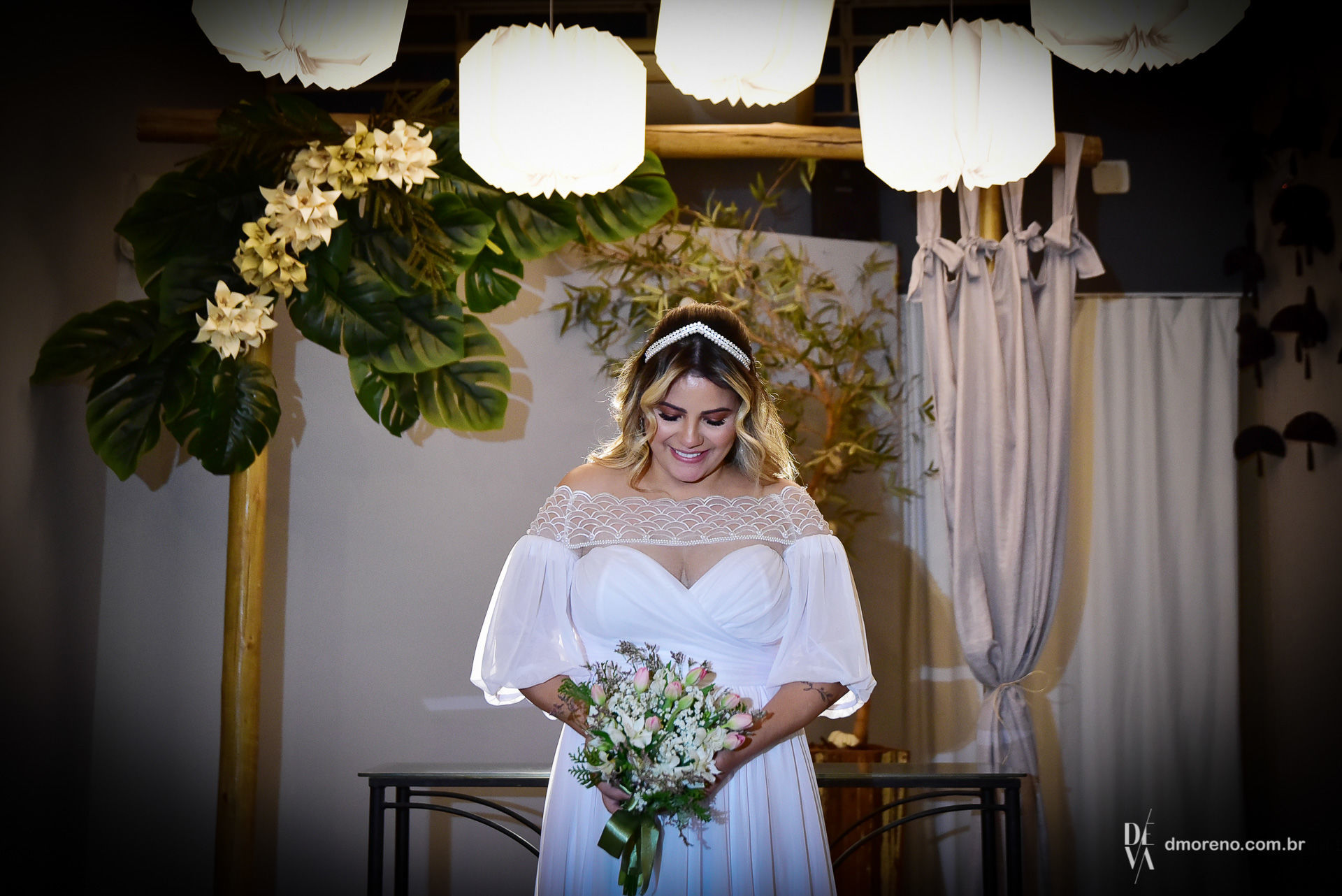 Foto Mini Wedding no Lírios Bistrô - Monise e Aliander Foto Mini Wedding no Lírios Bistrô - Monise e Aliander - Imagem 25