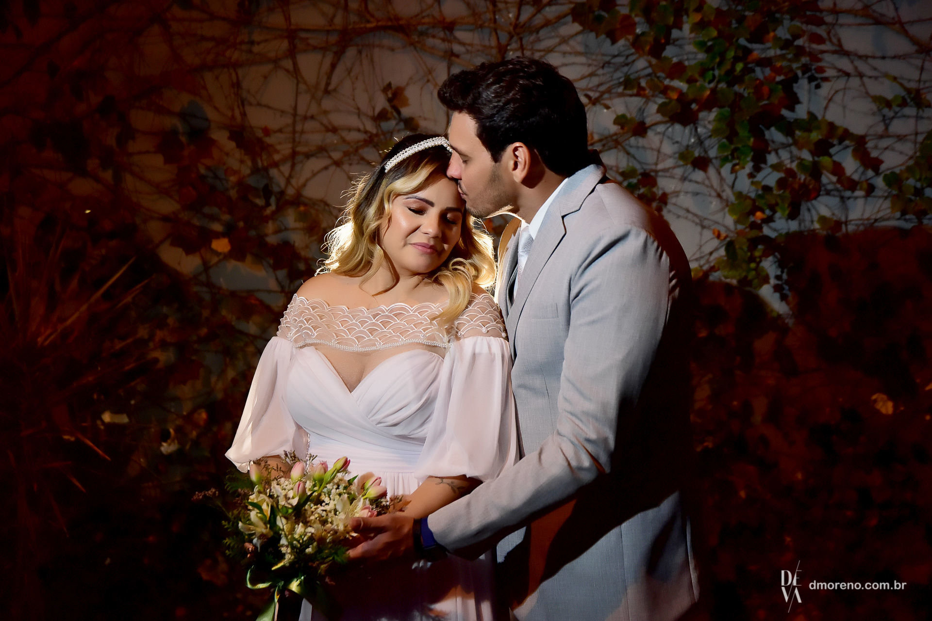 Foto Mini Wedding no Lírios Bistrô - Monise e Aliander Foto Mini Wedding no Lírios Bistrô - Monise e Aliander - Imagem 24