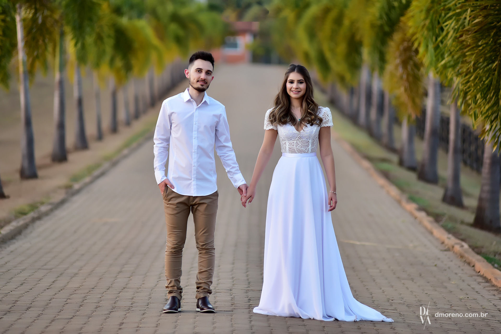 Foto Larissa + Caio - Um pré-wedding apaixonante na capela Foto Larissa + Caio - Um pré-wedding apaixonante na capela - Imagem 6