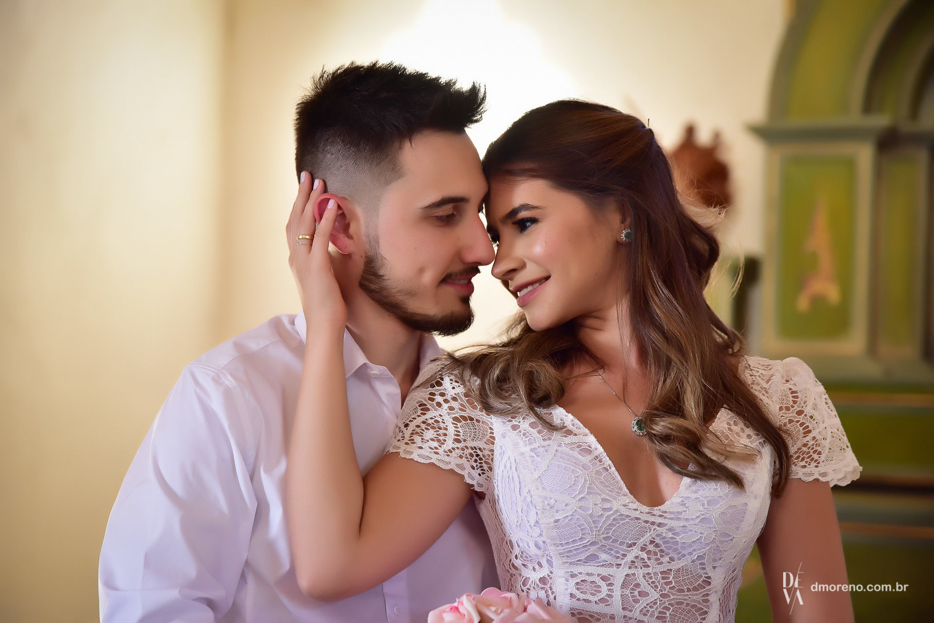 Foto Larissa + Caio - Um pré-wedding apaixonante na capela Foto Larissa + Caio - Um pré-wedding apaixonante na capela - Imagem 30