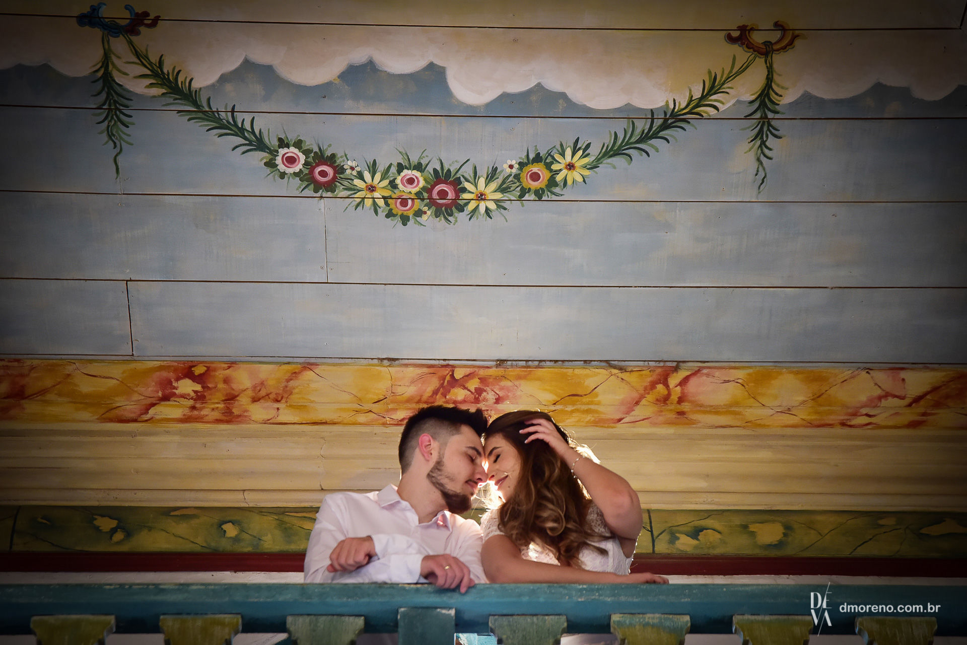 Foto Larissa + Caio - Um pré-wedding apaixonante na capela Foto Larissa + Caio - Um pré-wedding apaixonante na capela - Imagem 35
