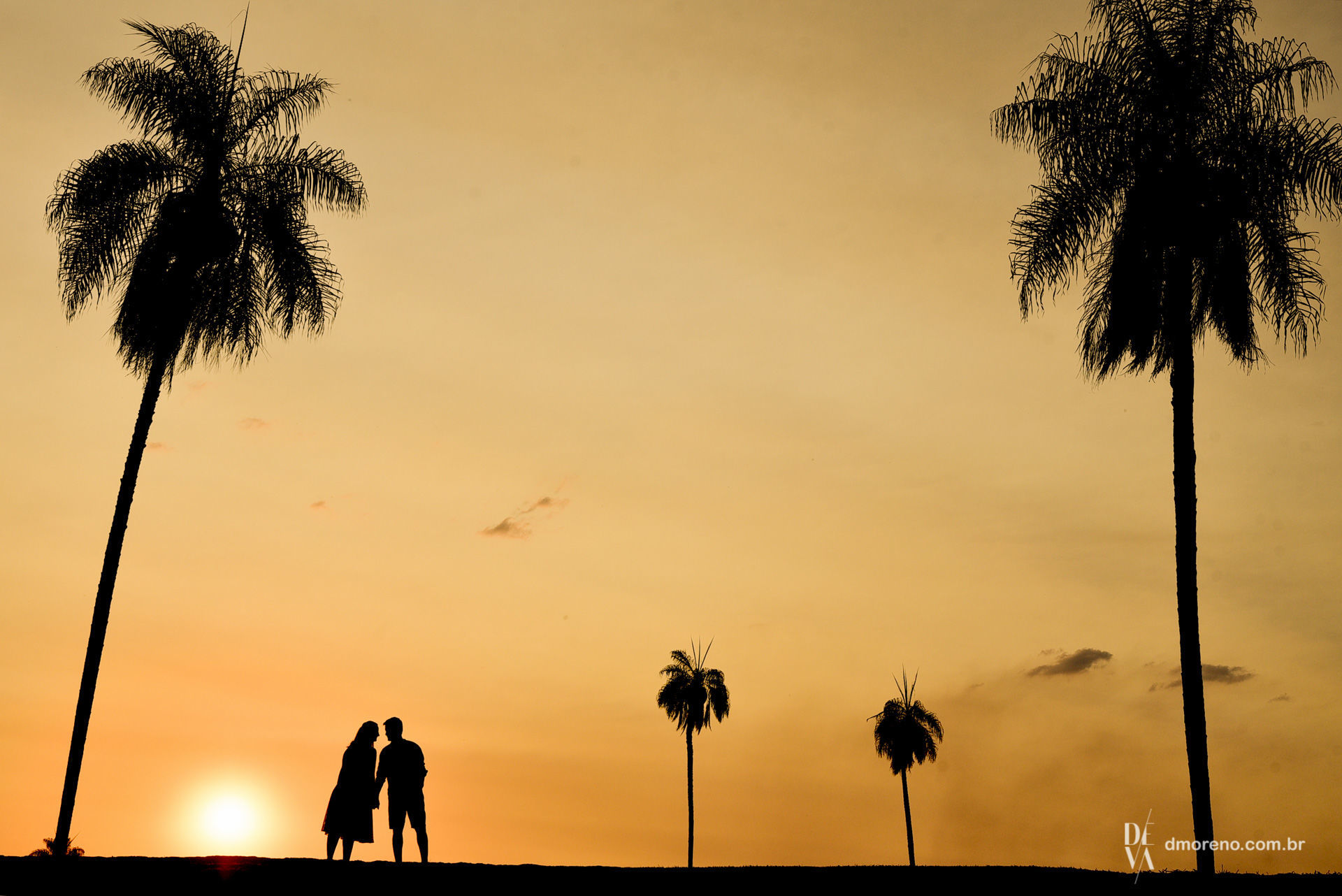 Foto Um pôr-do-sol incrível para Lívia e Thiago Foto Um pôr-do-sol incrível para Lívia e Thiago - Imagem 28