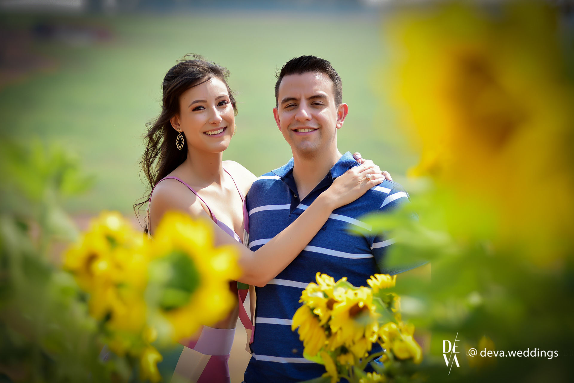 Foto Carolyne e Gustavo e um pre-casamento com lindos Girassóis Foto Carolyne e Gustavo e um pre-casamento com lindos Girassóis - Imagem 26