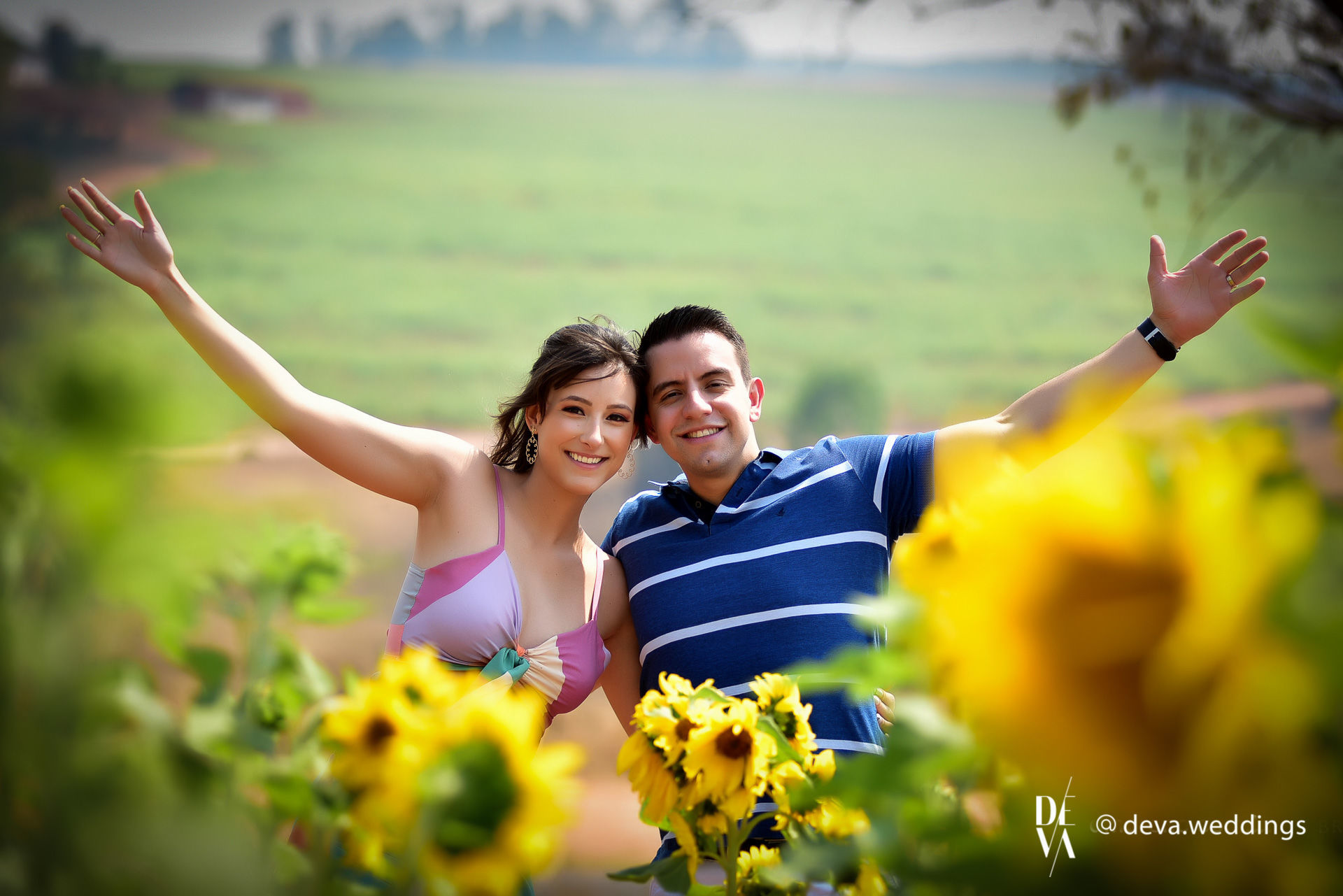 Foto Carolyne e Gustavo e um pre-casamento com lindos Girassóis Foto Carolyne e Gustavo e um pre-casamento com lindos Girassóis - Imagem 19