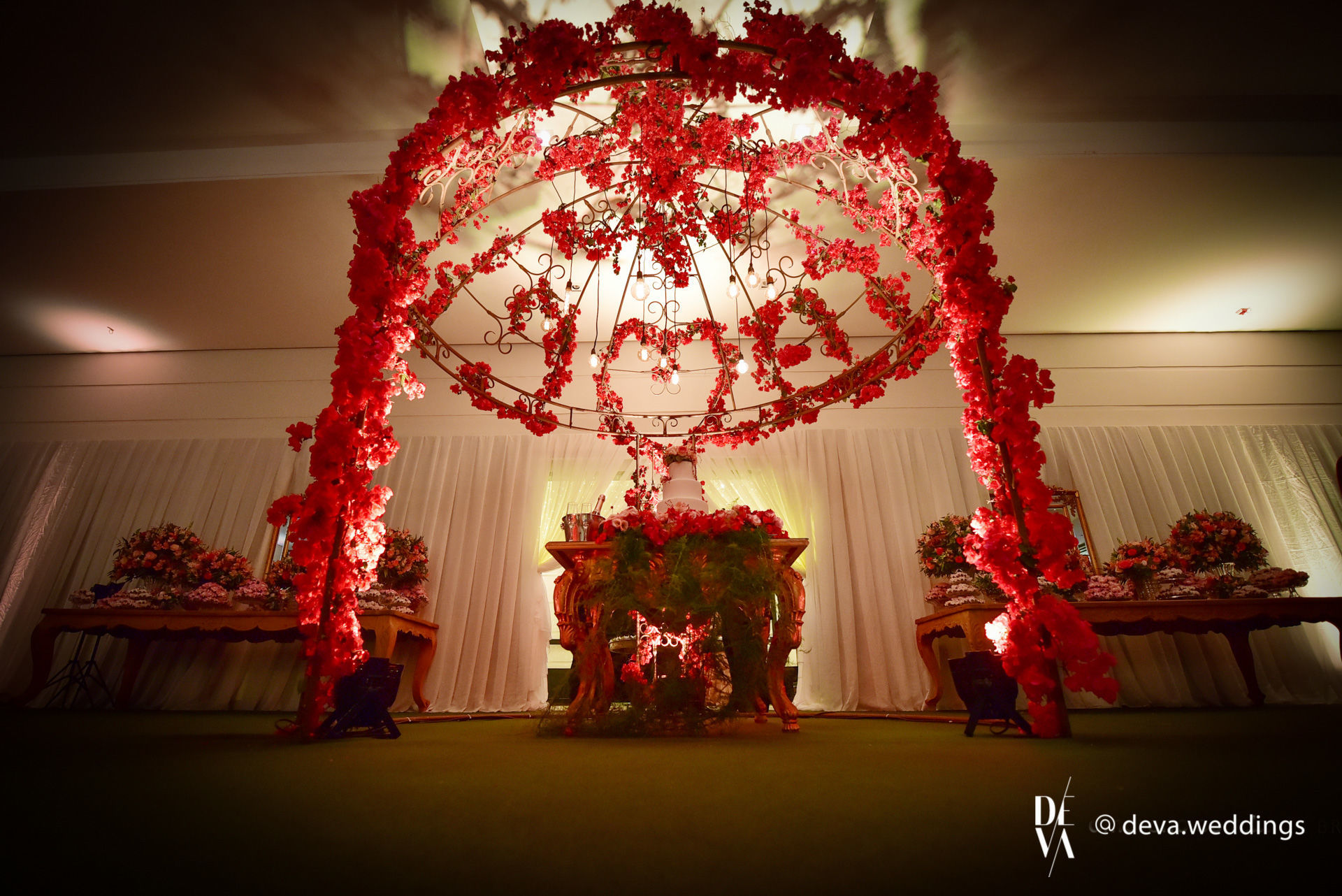 Foto Casamento lindo no Spazio Bianchi para Lívia e Thiago Foto Casamento lindo no Spazio Bianchi para Lívia e Thiago - Imagem 32
