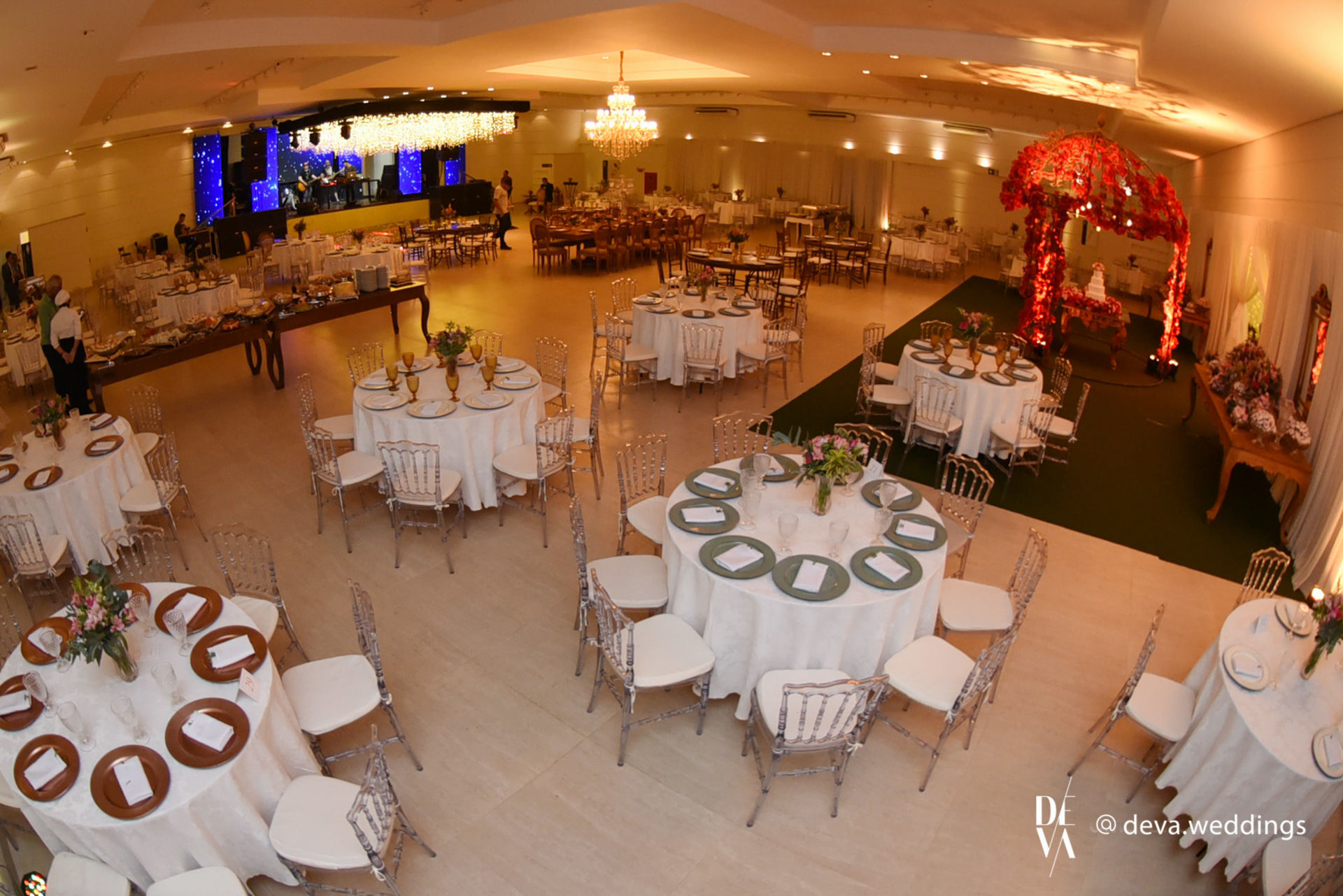 Foto Casamento lindo no Spazio Bianchi para Lívia e Thiago Foto Casamento lindo no Spazio Bianchi para Lívia e Thiago - Imagem 28