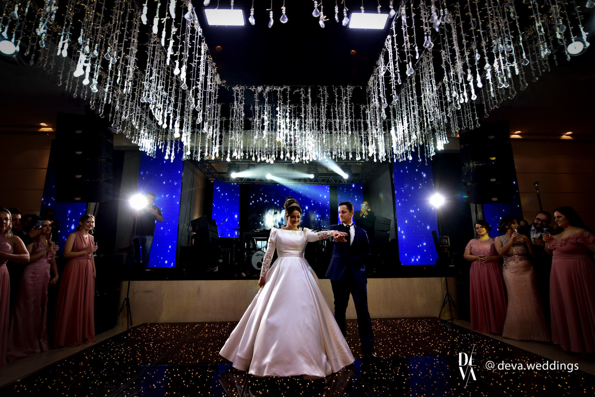 Foto Casamento lindo no Spazio Bianchi para Lívia e Thiago Foto Casamento lindo no Spazio Bianchi para Lívia e Thiago - Imagem 35