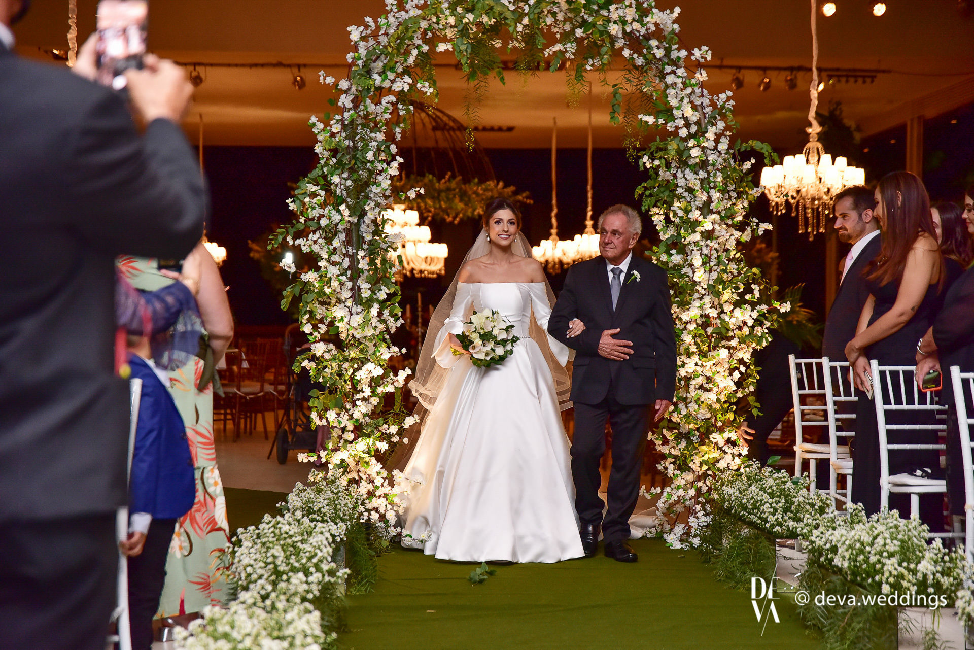 Foto Um lindo casamento no Villa Conte para Bruna e Guilherme Foto Um lindo casamento no Villa Conte para Bruna e Guilherme - Imagem 13