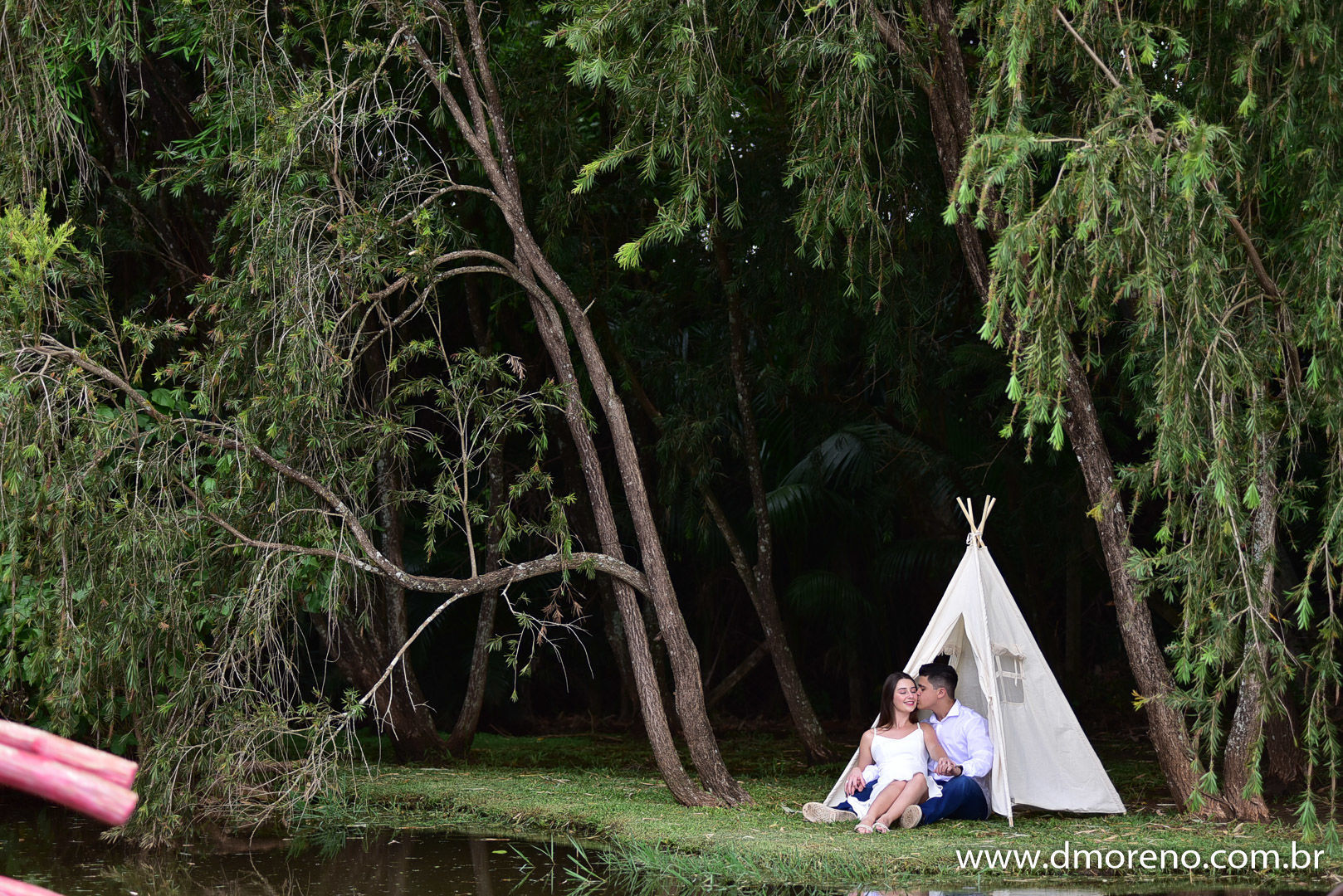 Foto Um ensaio de casal lindo no Antiquário de Bálsamo para Sara e Daniel Foto Um ensaio de casal lindo no Antiquário de Bálsamo para Sara e Daniel - Imagem 28