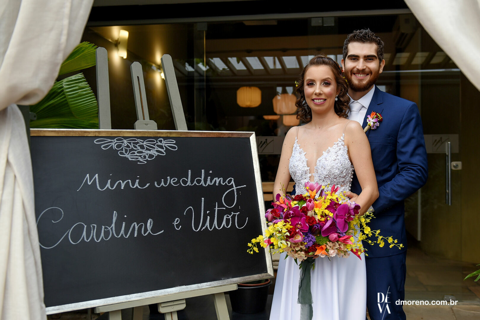 Foto Mini Wedding no Bistrô Lírios para Caroline e Vitor Foto Mini Wedding no Bistrô Lírios para Caroline e Vitor - Imagem 11