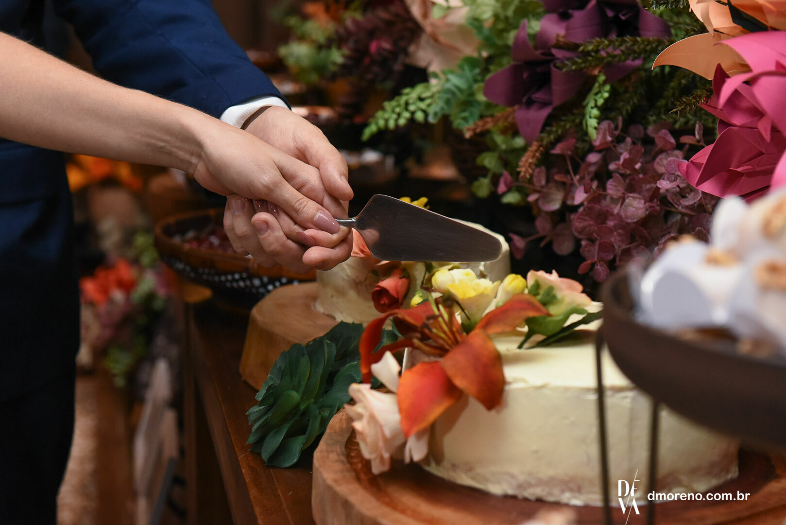Foto Mini Wedding no Bistrô Lírios para Caroline e Vitor Foto Mini Wedding no Bistrô Lírios para Caroline e Vitor - Imagem 24