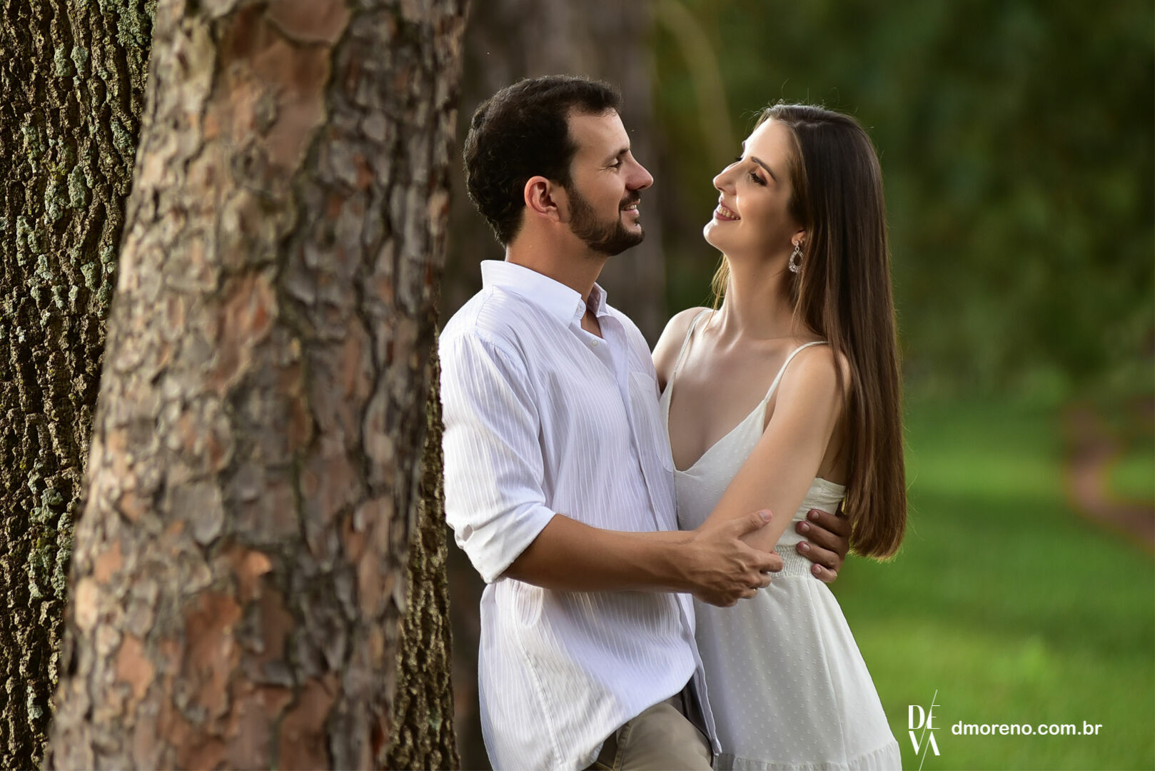Foto Mariana e Flávio - Um pré-wedding lindo no campo Foto Mariana e Flávio - Um pré-wedding lindo no campo - Imagem 4