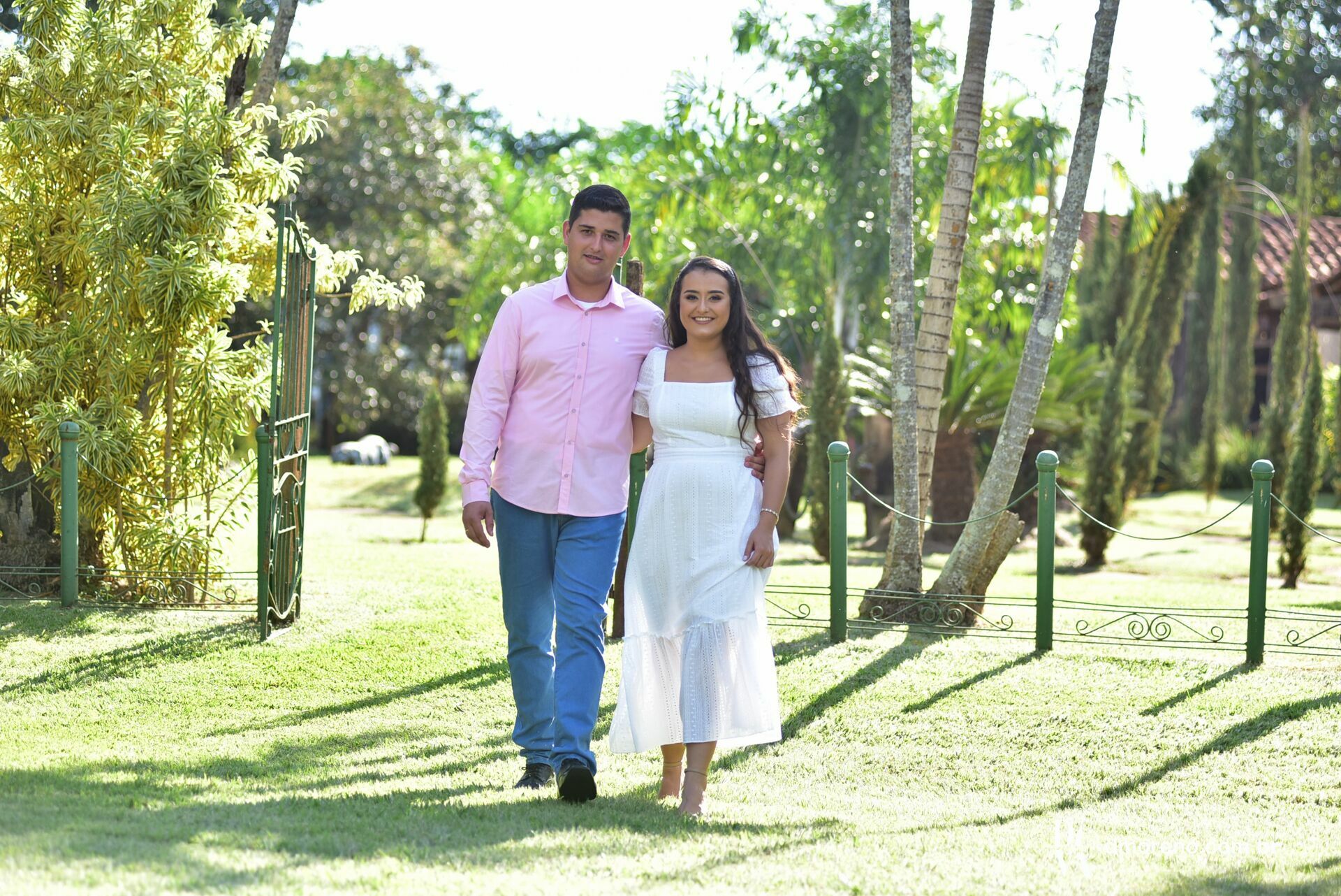 Foto Karen e Lucas - Um lindo ensaio de pré-wedding no Antiquário Clever Casado Foto Karen e Lucas - Um lindo ensaio de pré-wedding no Antiquário Clever Casado - Imagem 12