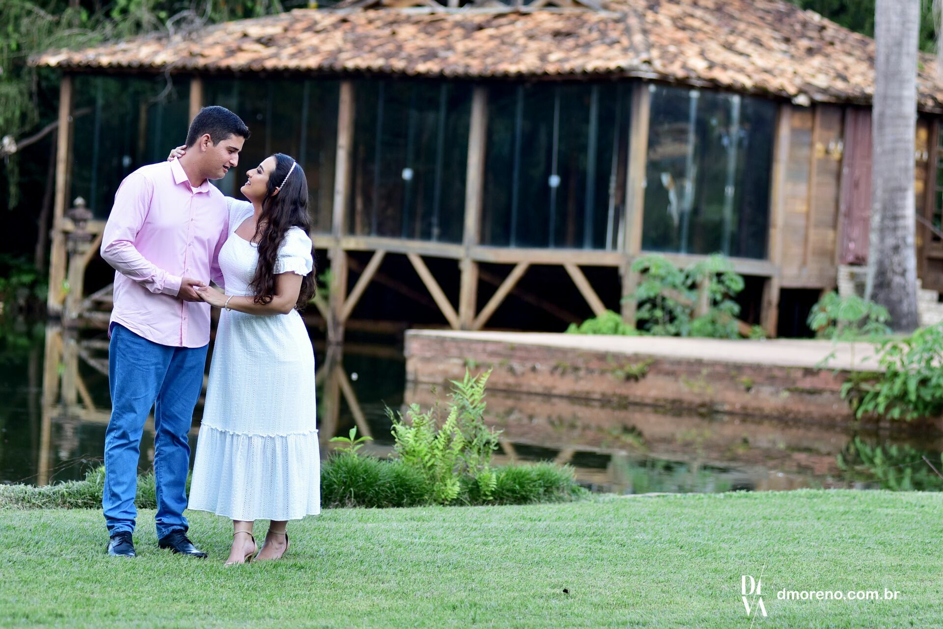 Foto Karen e Lucas - Um lindo ensaio de pré-wedding no Antiquário Clever Casado Foto Karen e Lucas - Um lindo ensaio de pré-wedding no Antiquário Clever Casado - Imagem 10