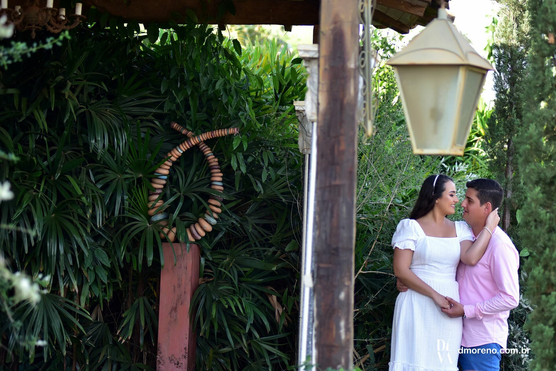 Foto Karen e Lucas - Um lindo ensaio de pré-wedding no Antiquário Clever Casado Foto Karen e Lucas - Um lindo ensaio de pré-wedding no Antiquário Clever Casado - Imagem 17