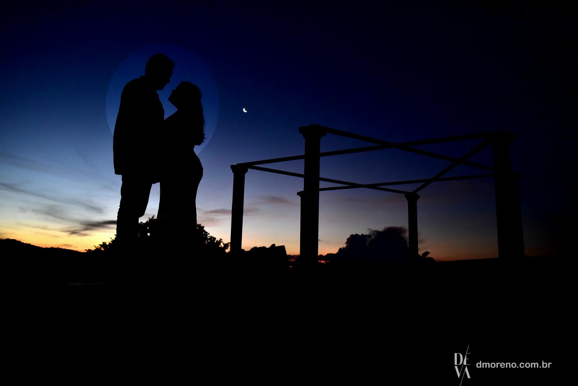 Foto Um ensaio de pre-casamento lindo em Caconde para Pricila e Alfonso Foto Um ensaio de pre-casamento lindo em Caconde para Pricila e Alfonso - Imagem 17