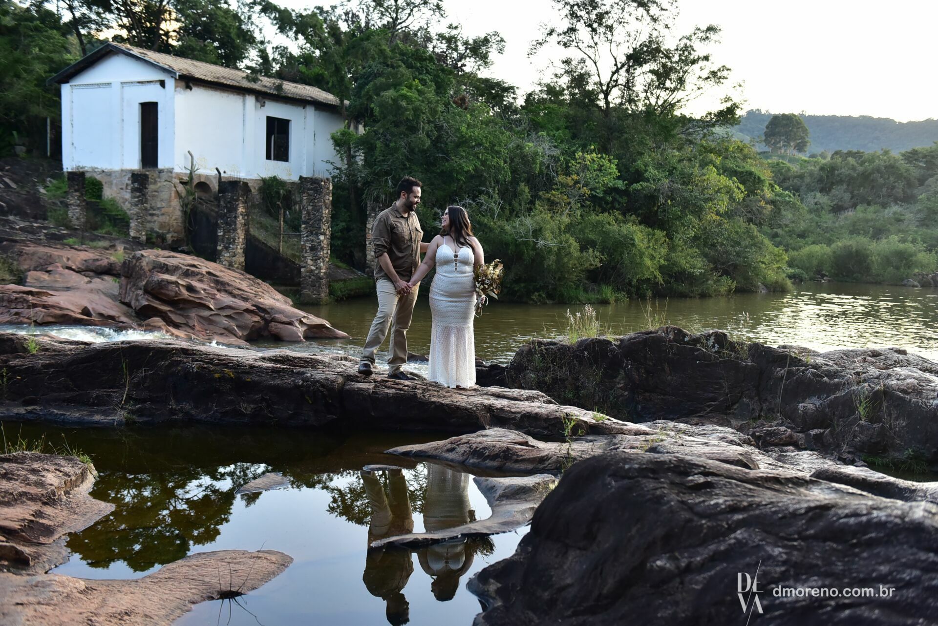 Foto Um ensaio de pre-casamento lindo em Caconde para Pricila e Alfonso Foto Um ensaio de pre-casamento lindo em Caconde para Pricila e Alfonso - Imagem 6
