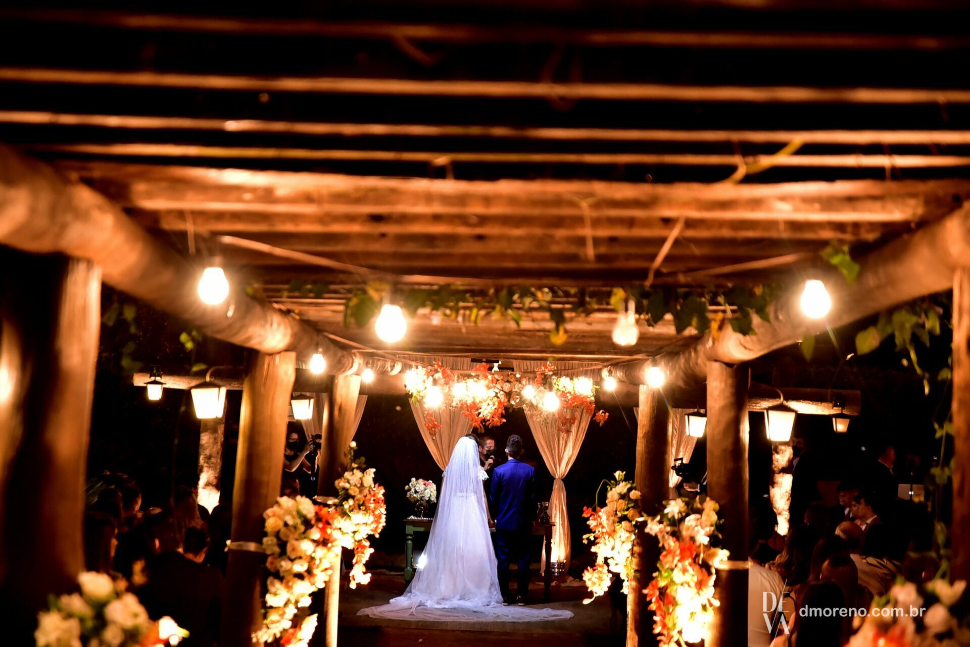 Foto Larissa + Caio - Um casamento apaixonante no Glauber Carvalho Eventos Foto Larissa + Caio - Um casamento apaixonante no Glauber Carvalho Eventos - Imagem 18