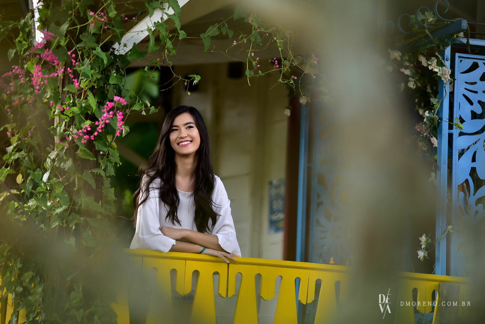 Foto Um lindo ensaio para debutante Mariella Hayashi Foto Um lindo ensaio para debutante Mariella Hayashi - Imagem 4