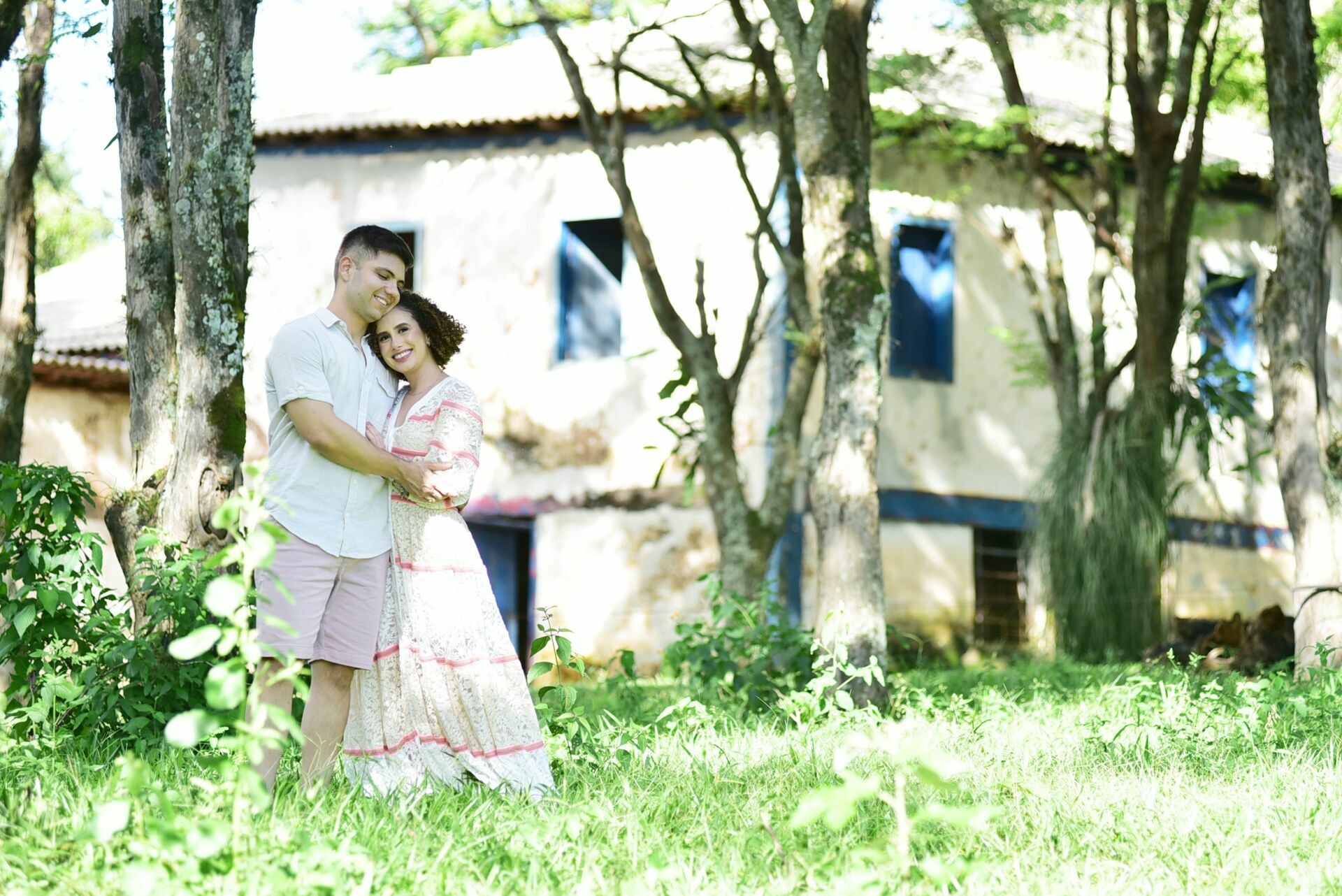 Foto Ensaio de casal com pet na fazenda centenária para Ana Flávia e Lenon - Imagem 13