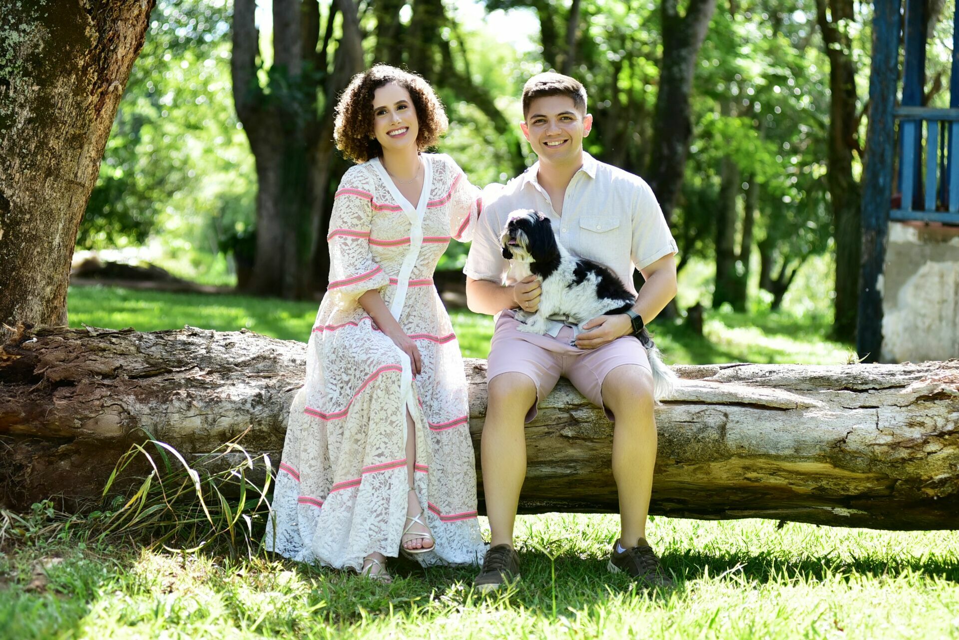 Foto Ensaio de casal com pet na fazenda centenária para Ana Flávia e Lenon - Imagem 5