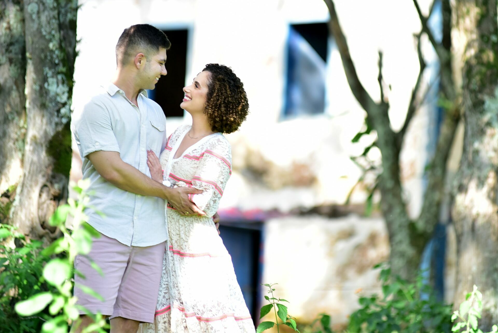 Foto Ensaio de casal com pet na fazenda centenária para Ana Flávia e Lenon - Imagem 19