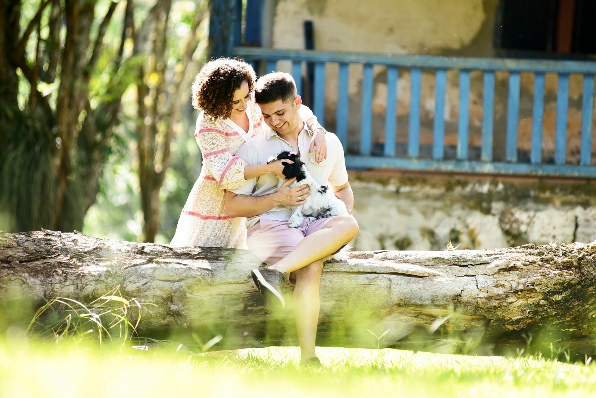 Foto Ensaio de casal com pet na fazenda centenária para Ana Flávia e Lenon - Imagem 18